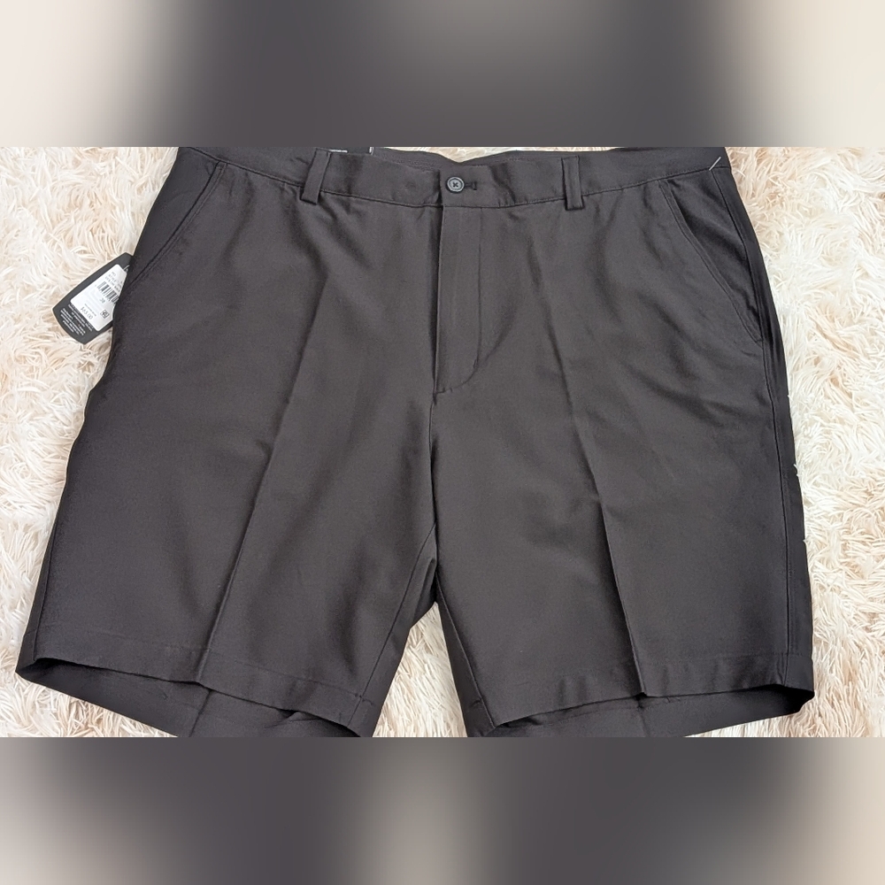 NWT, Greg Norman, Black, Performance Stretch, Dri-Fit Shorts - Men's Size 38